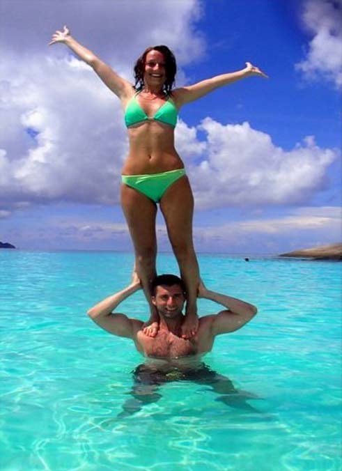 Einfach mal relaxen und die Sonne auf einer tropischen Insel genießen. Einfach mal relaxen und die Sonne auf einer tropischen Insel genießen.