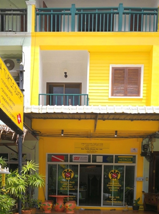 Sea Turtle Divers Office exterior view